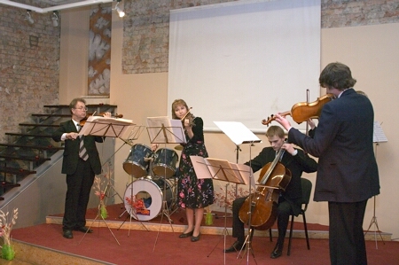 String ensemble AMAZEO in concert