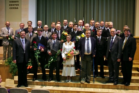 Professional pastoral education program graduates. 2007.06.30