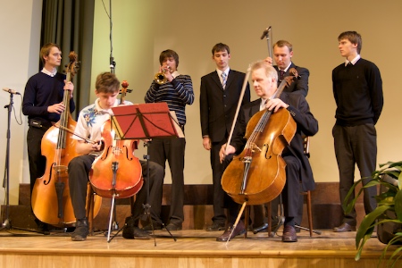 Closing worship service of Baltic Union Conference Constituency meeting [Rīga, Latvia] 2009.06.06. Ensemble of Āriņš family.