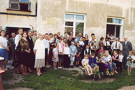 Bērnu rehabilitācijas centra iesvētīšana Zilākalnā, 2003.g. 28. jūnijā.